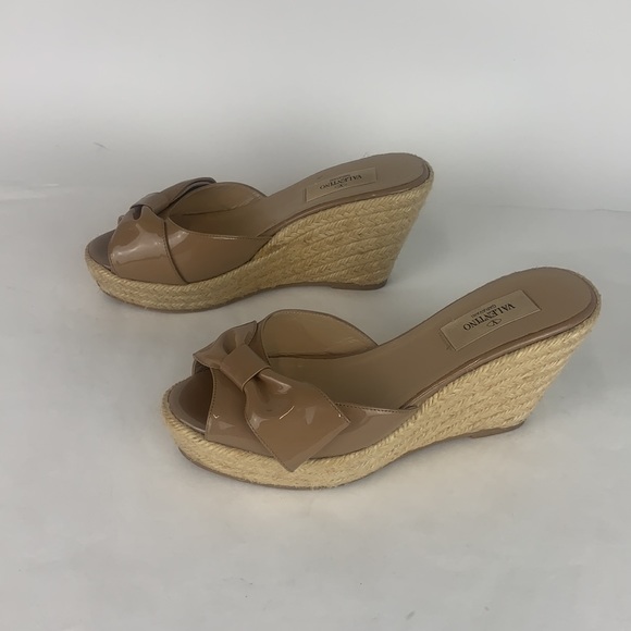 Valentino Garavani Shoes - Valentino Garabani corks wedges sandals